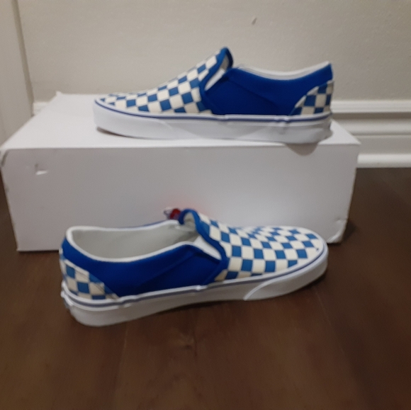 Vans - Picture 4 of 4
